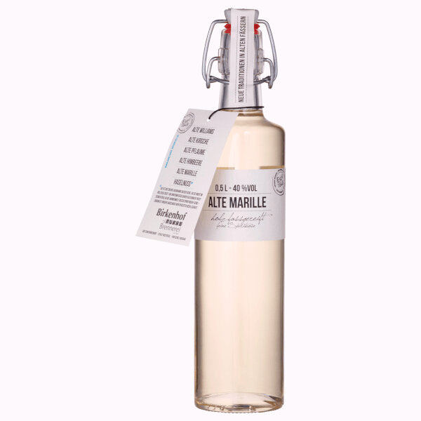"Alte Marille" Old Apricot Schnaps (ABV: 40%) - 500ml (Parallel Import)